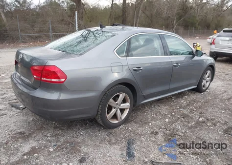 2012 Volkswagen Passat 2.5L Se из США, поврежденный, VIN 1VWBP7A33CC012505